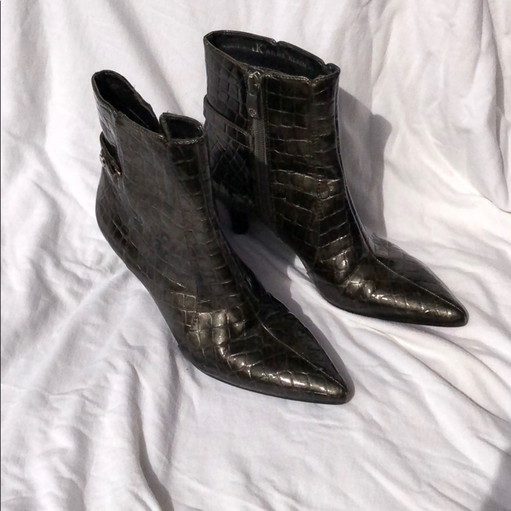 Anne Klein Crocodile Gray Patent Leather Booties